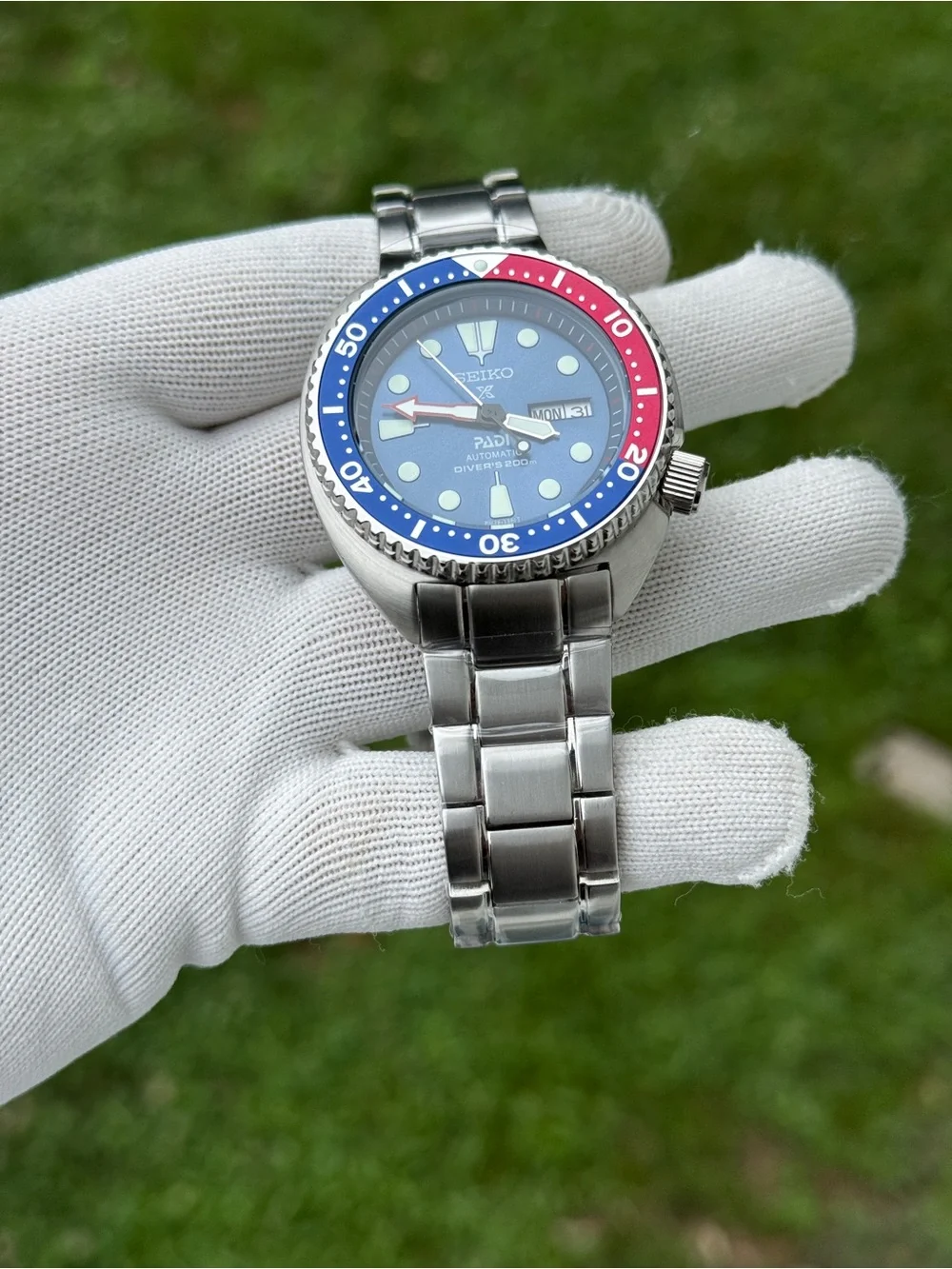 Seiko Prospex PADI Automatic Diver Watch - Blue/Red Bezel 45’mm blue dial Mens